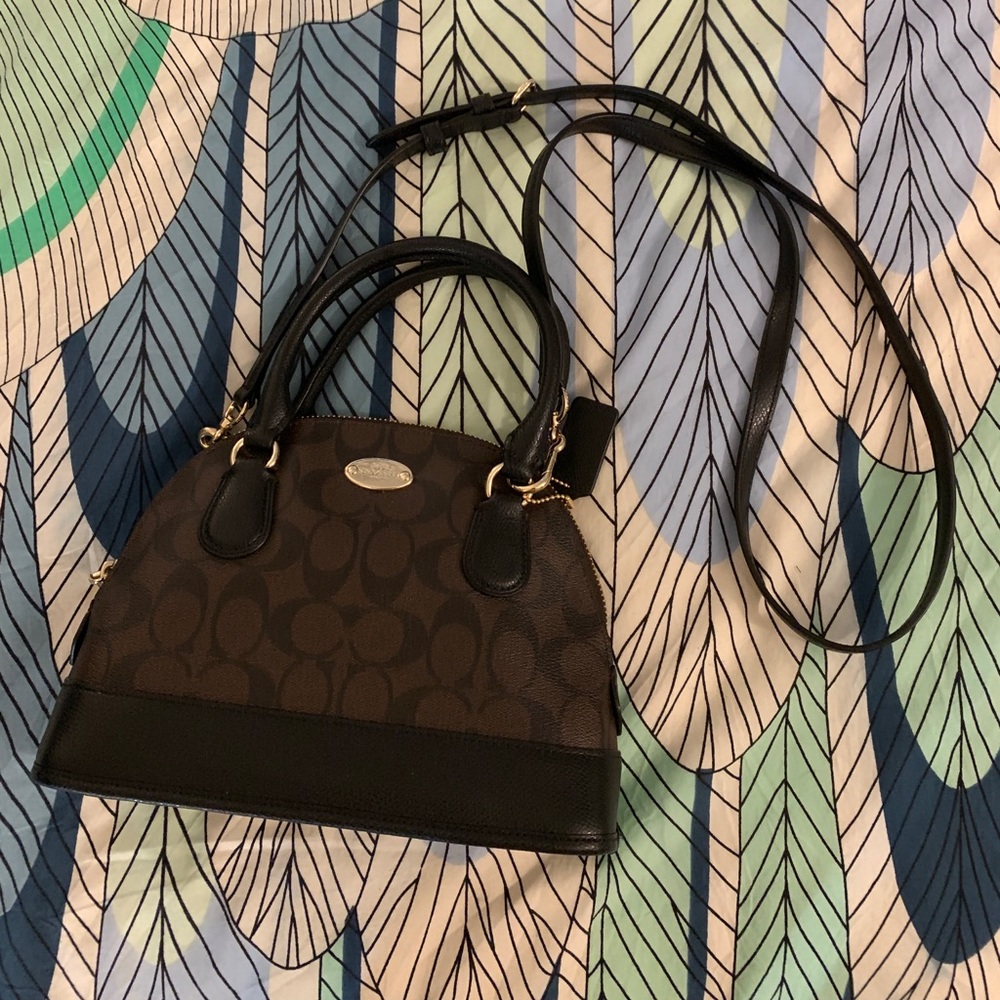 Coach Crossbody Bag With Signature Pattern Nwot - image 1